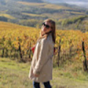 Meet your Posher, Ana claudia